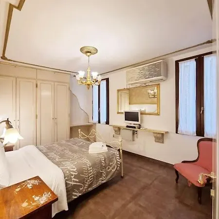 Ca'Briani Luxury - Behind S.Mark Square Venice Exterior photo
